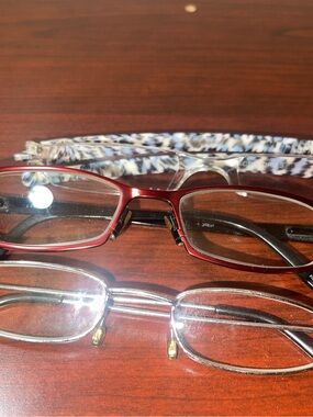 Women's Red Metal Reading Glasses